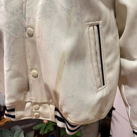 Cream Bomber Jacket with Dragon Embroidery - Picture 11 of 16